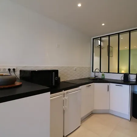 Apartment Lumineux 3 Pieces Renove Face Au Port L! A2b218